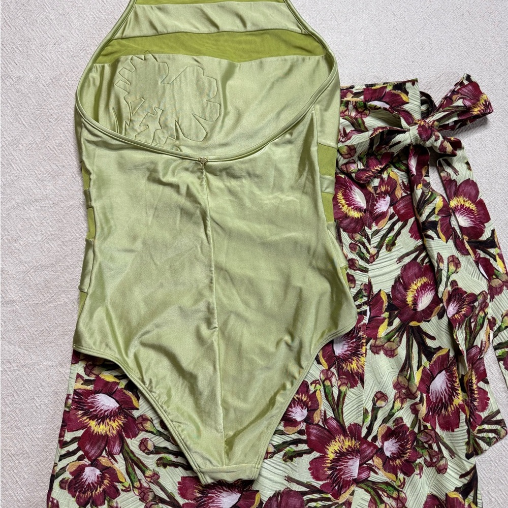 Agua De Coco Lime Green Floral One Piece Swimsuit & Matching Coverup Skirt L - Picture 7 of 11